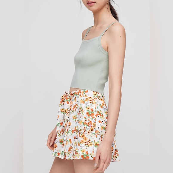 Aritzia Sunday Best Westley Shorts - White Multicoloured Floral - Picture 1 of 6